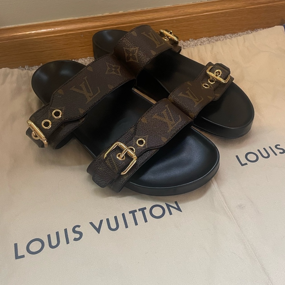 Authentic Louis Vuitton Bom Dia Flat Comfort Mule Sandals